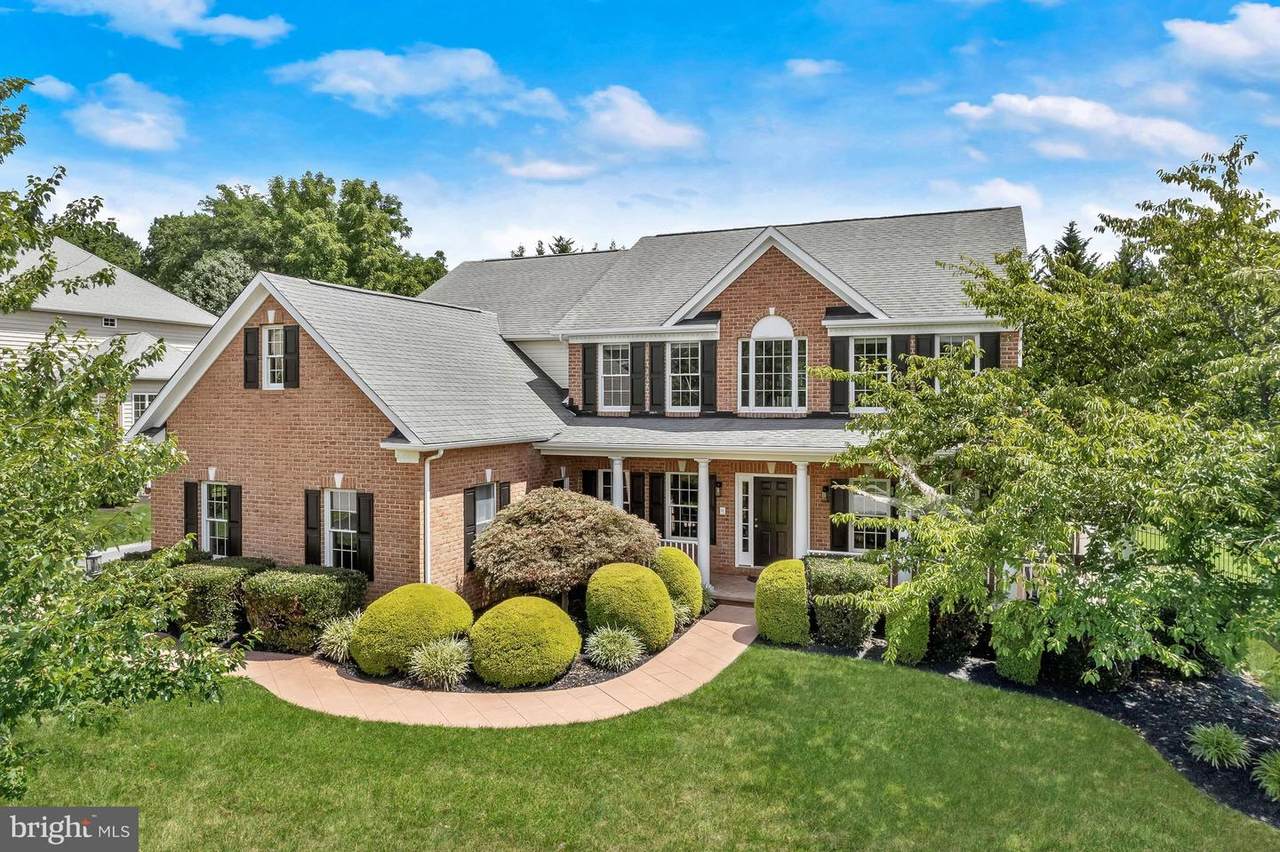 6692 Chateau Bay Court - Photo 1