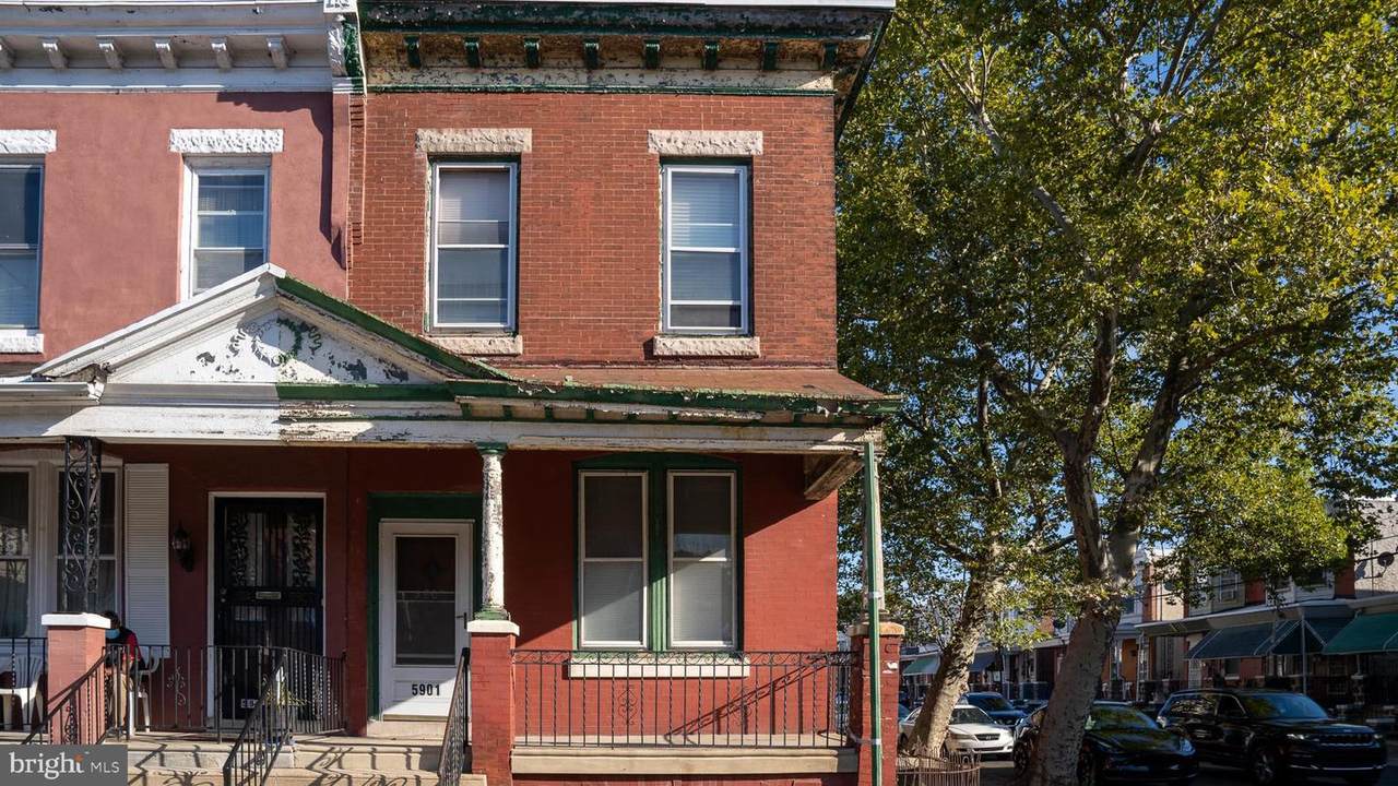5901 Thompson Street - Photo 1