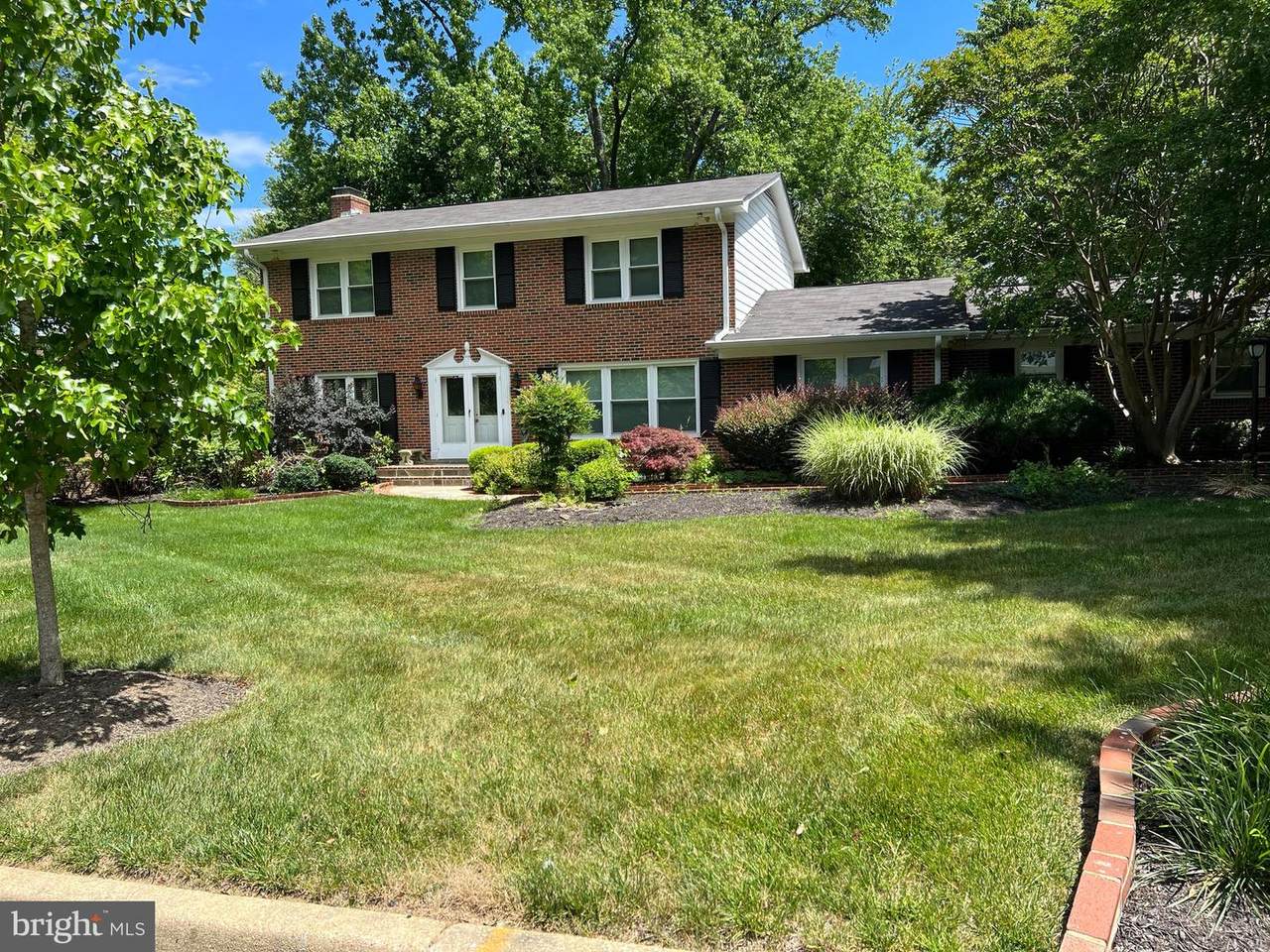 12512 Surrey Circle Drive - Photo 1