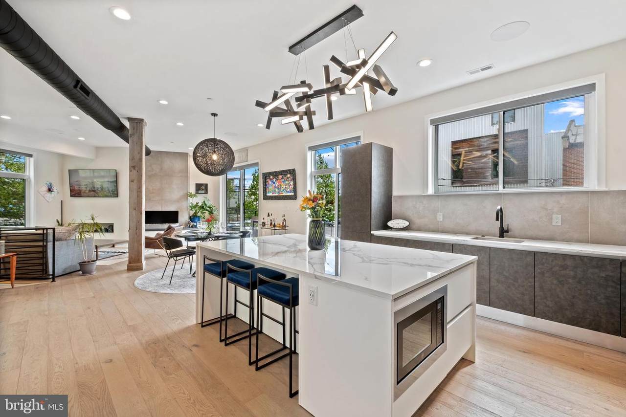 1802 Francis Street - Photo 1