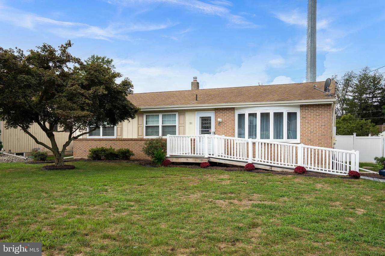 51 Shady Lane - Photo 1