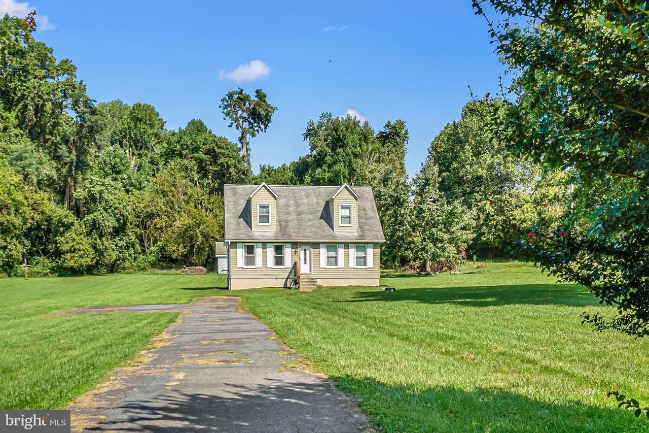 5 Franklin Drive - Photo 1