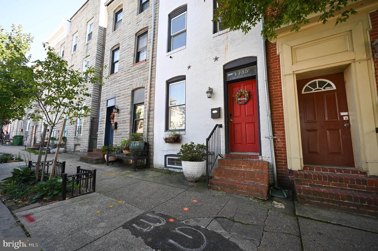 1735 Pratt Street - Photo 1