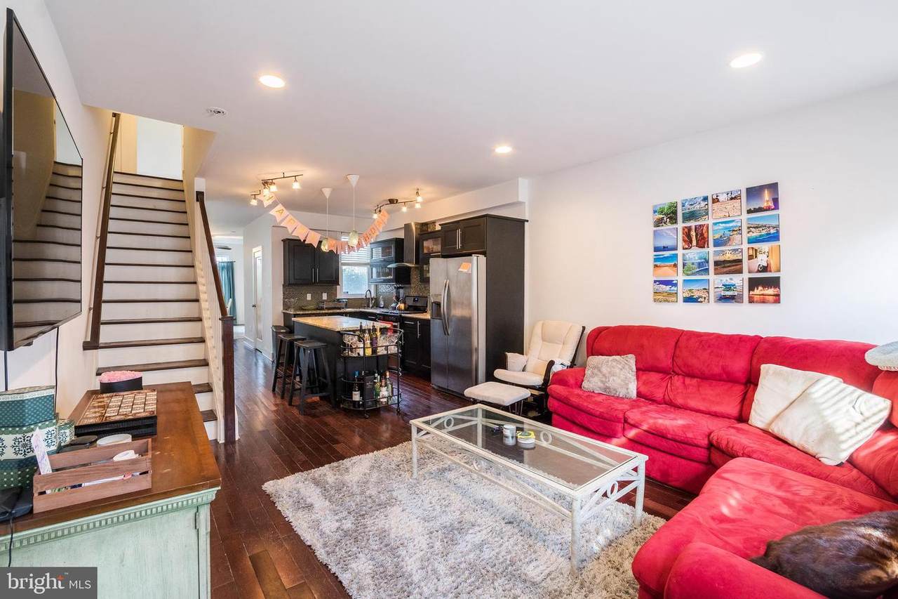 1907 Latona Street - Photo 1