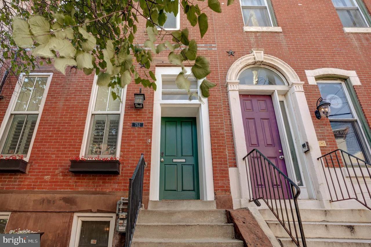 752 15TH Street - Photo 1