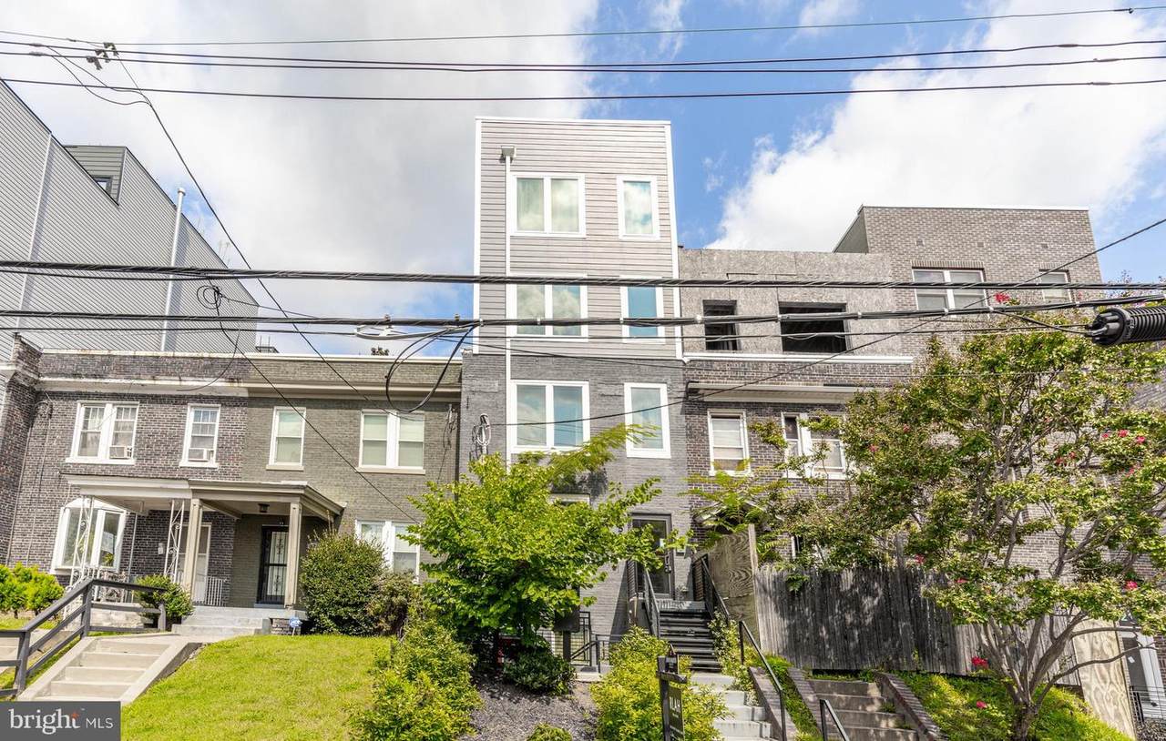 525 Kennedy Street - Photo 1