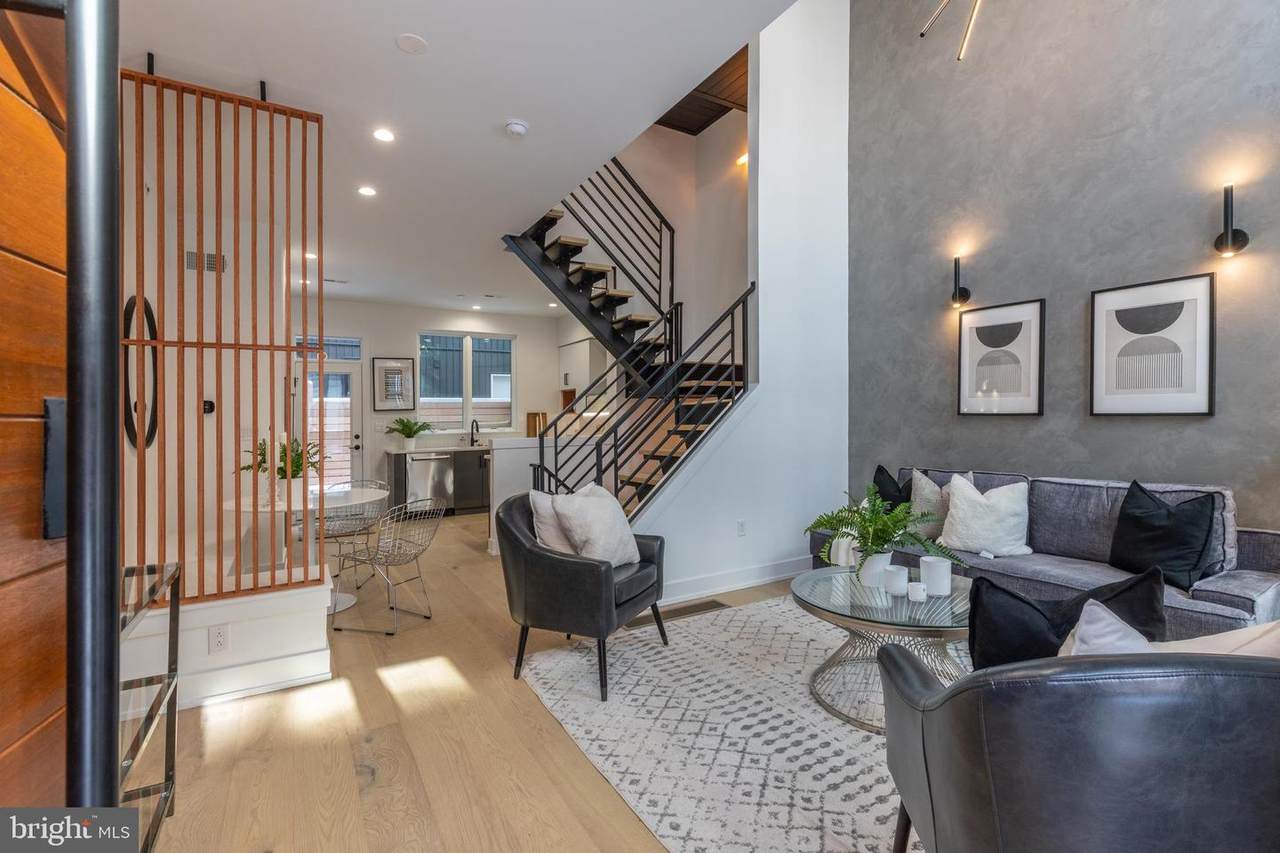 1618 Kater Street - Photo 1