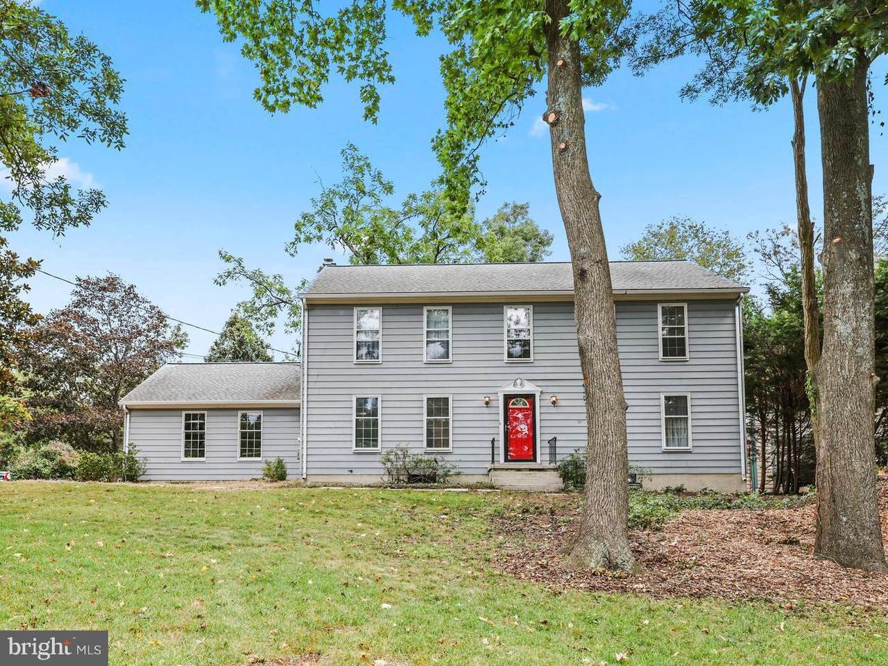 115 Lake Drive - Photo 1