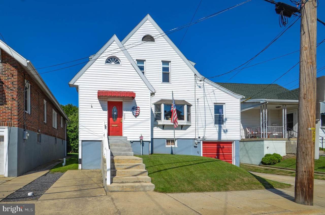 207 Main Street - Photo 1