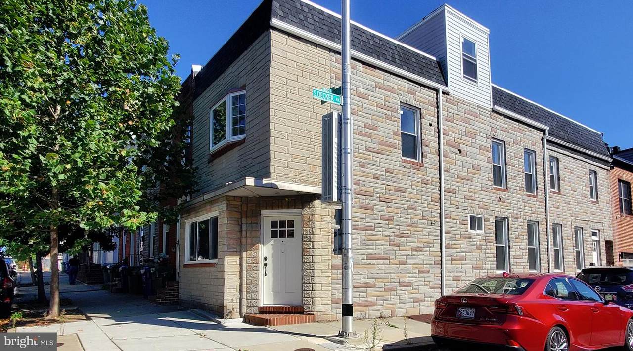 3025 Hudson Street - Photo 1