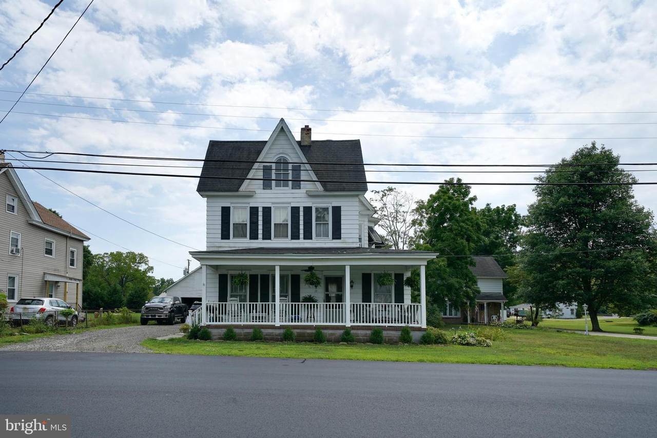 15 Broadway Street - Photo 1