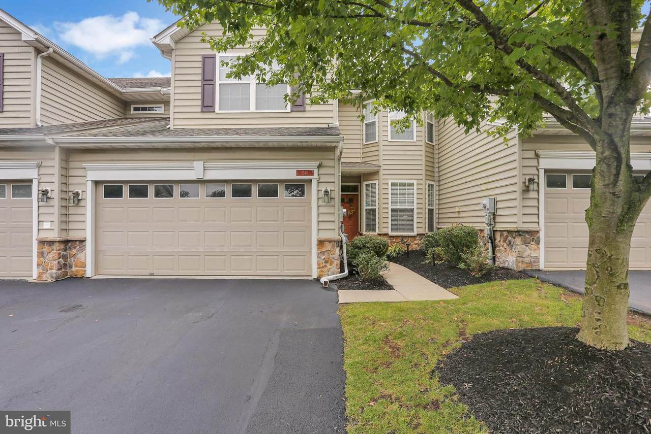 1514 Lexington Way - Photo 1