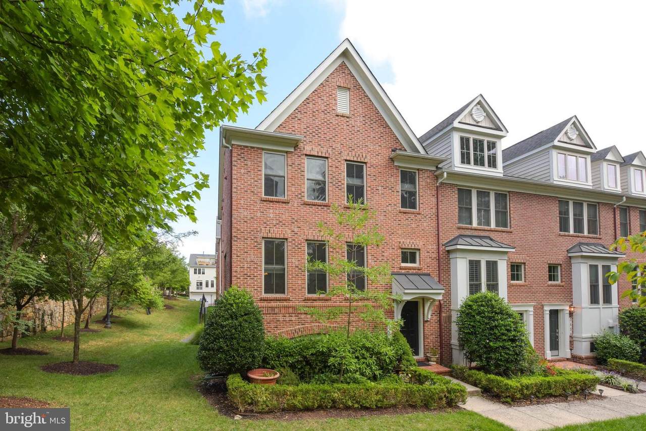 3463 Kemper Road - Photo 1