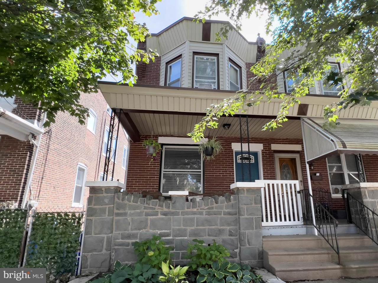 493 Lemonte Street - Photo 1