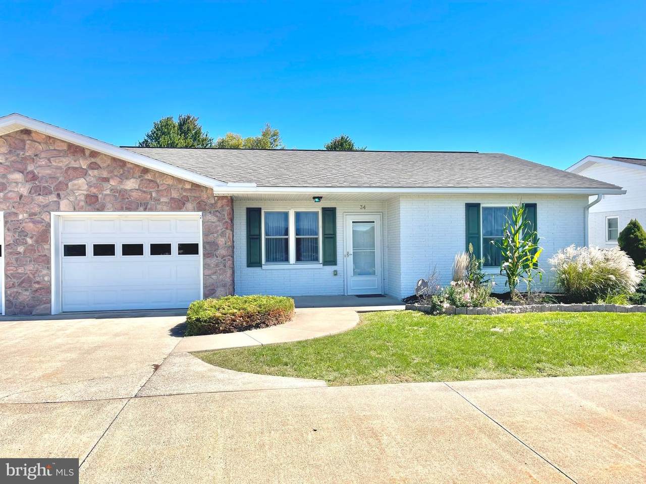 34 Valley View Dr - Photo 1