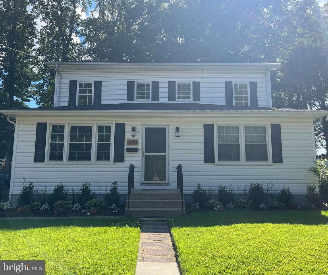 10811 Warwick Avenue - Photo 1