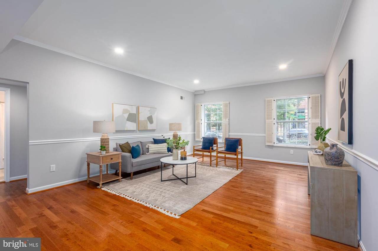 1701 Troy Street - Photo 1