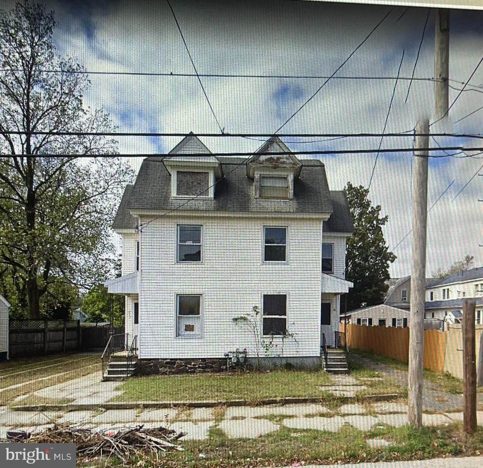 714 3RD Street - Photo 1