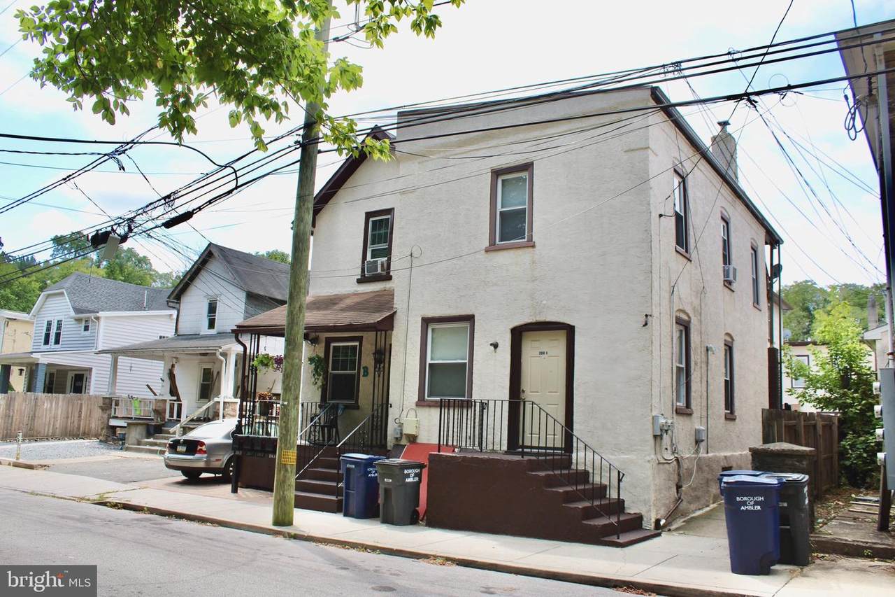 204 Chestnut Street - Photo 1