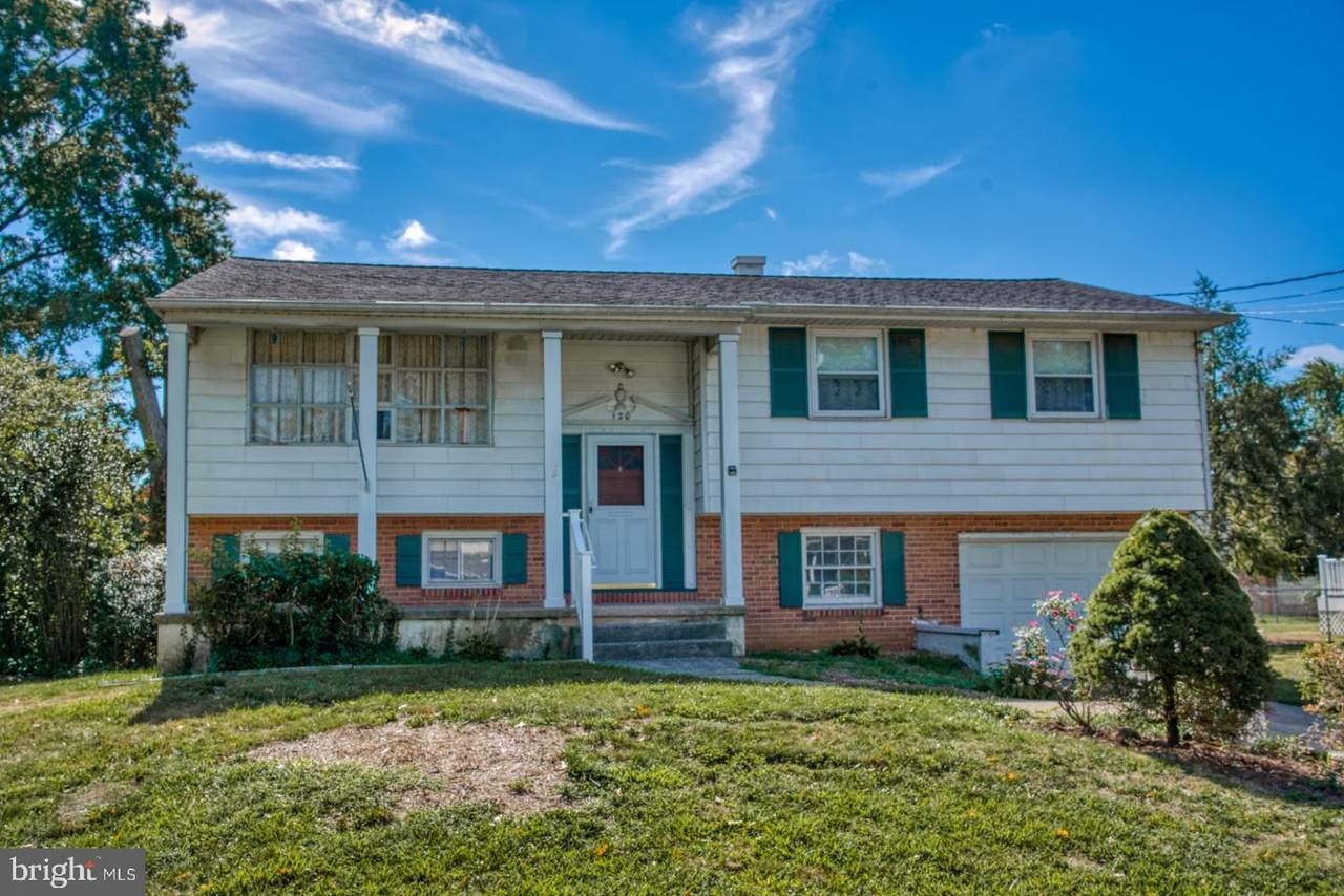 120 Chaucer Place - Photo 1