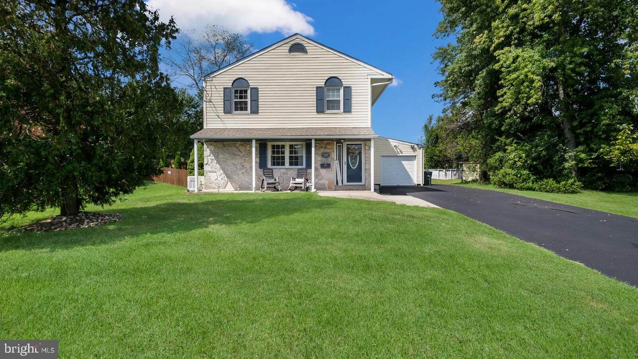 650 Cedarbrook Road - Photo 1