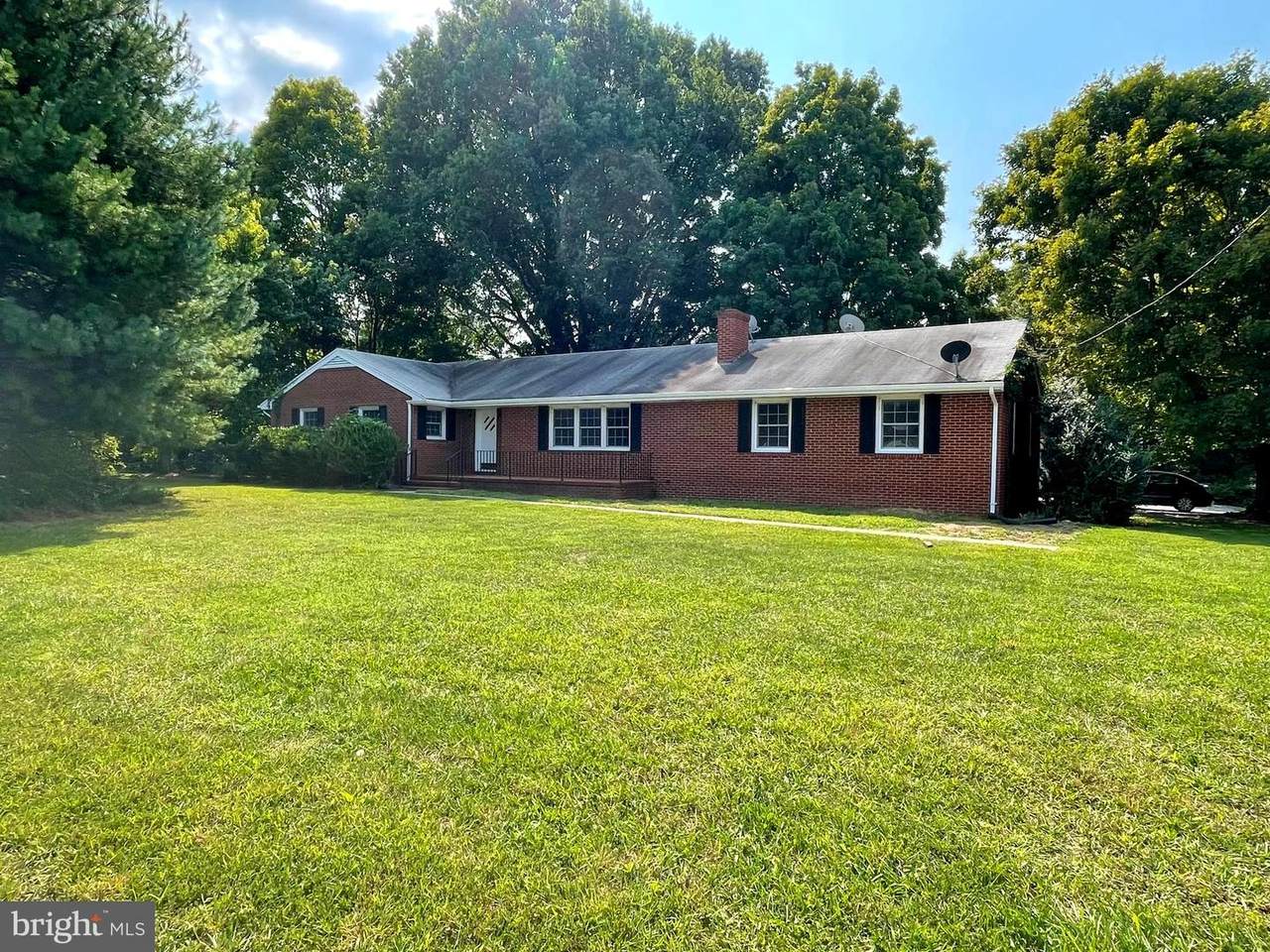 8280 Kings Hwy - Photo 1