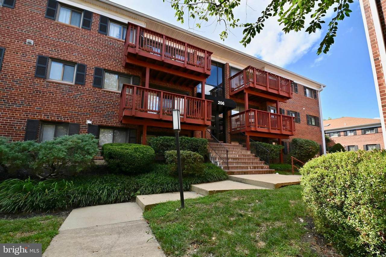 206 Skyhill Road - Photo 1