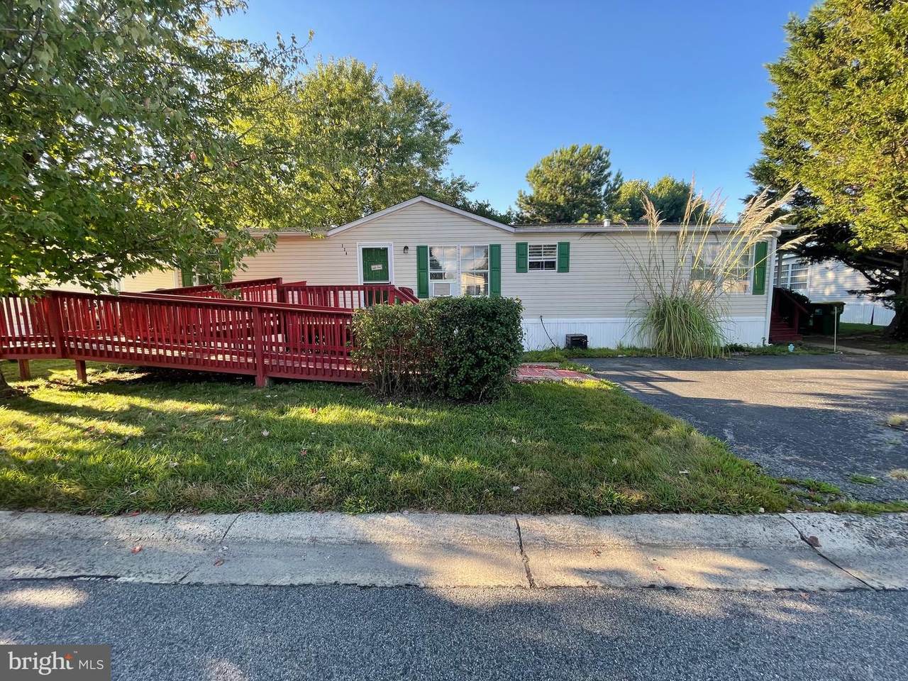 228 Joan Drive - Photo 1