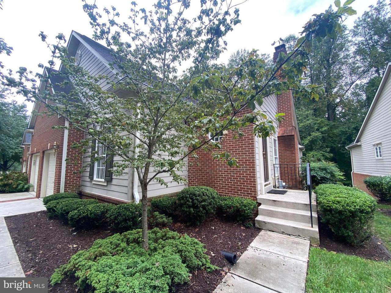 2614 Legends Way - Photo 1