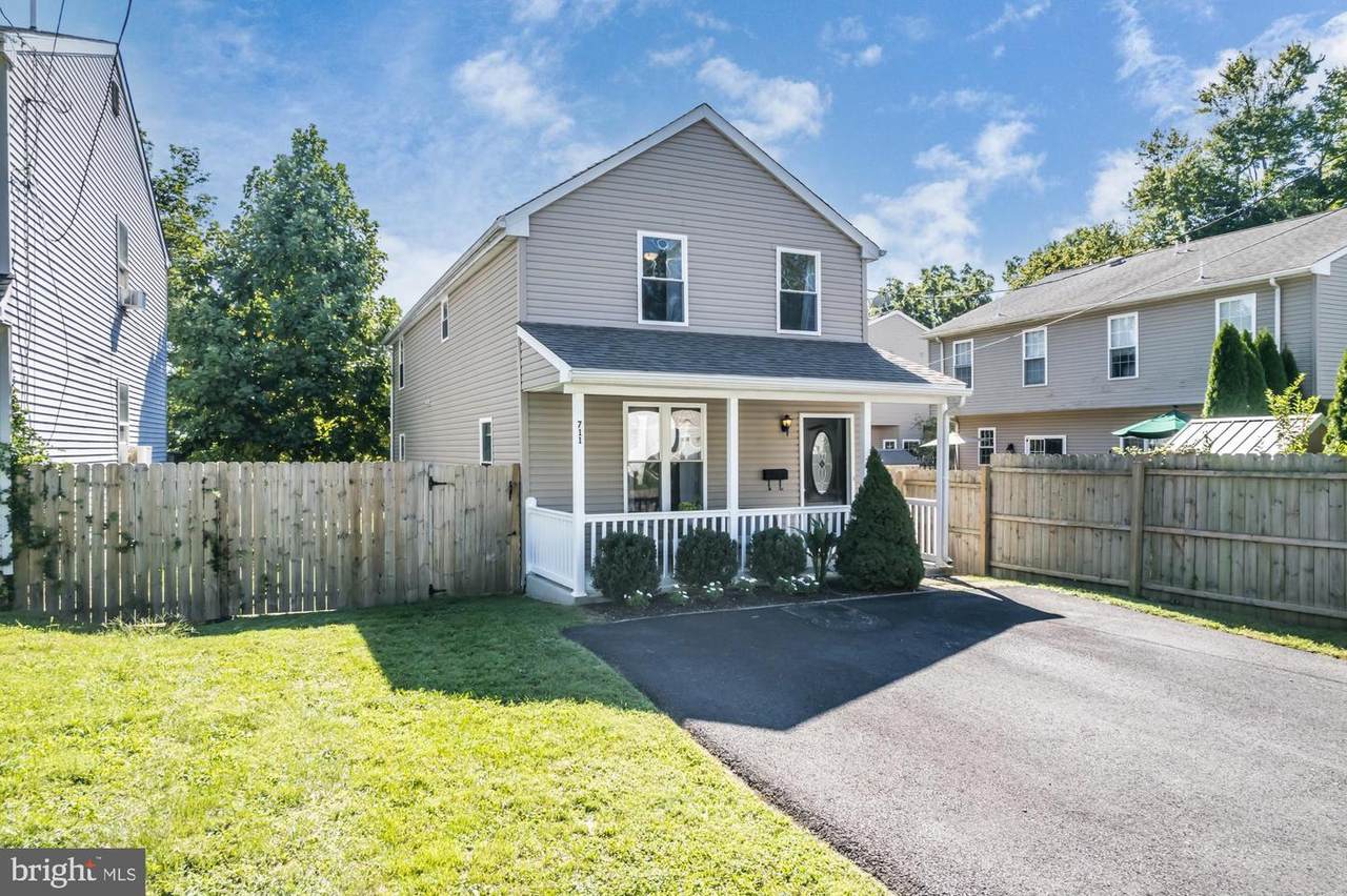 711 Washington Avenue - Photo 1