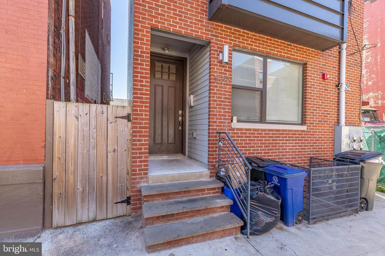 1527 7TH Street - Photo 1