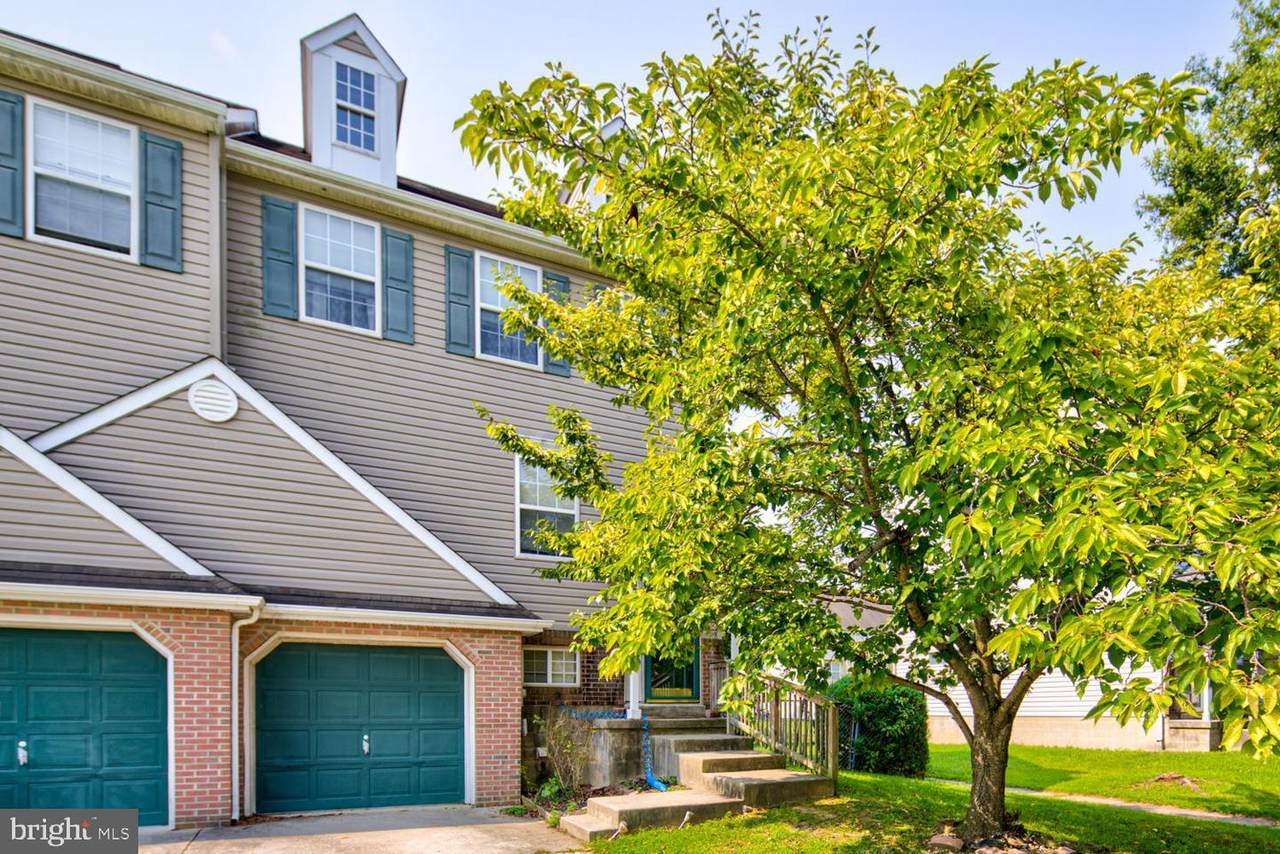 256 Northdown Drive - Photo 1