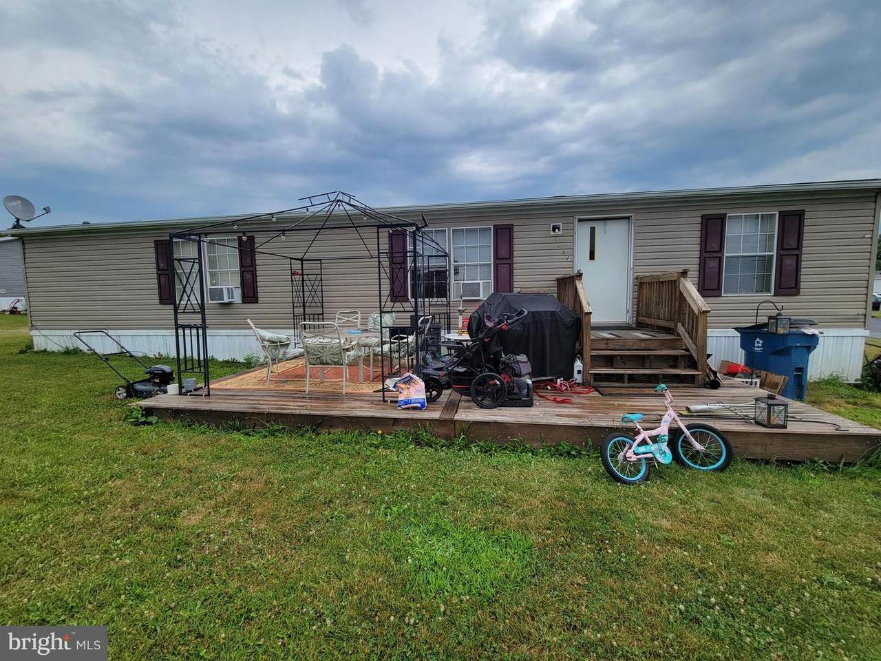 262 Austin Drive - Photo 1