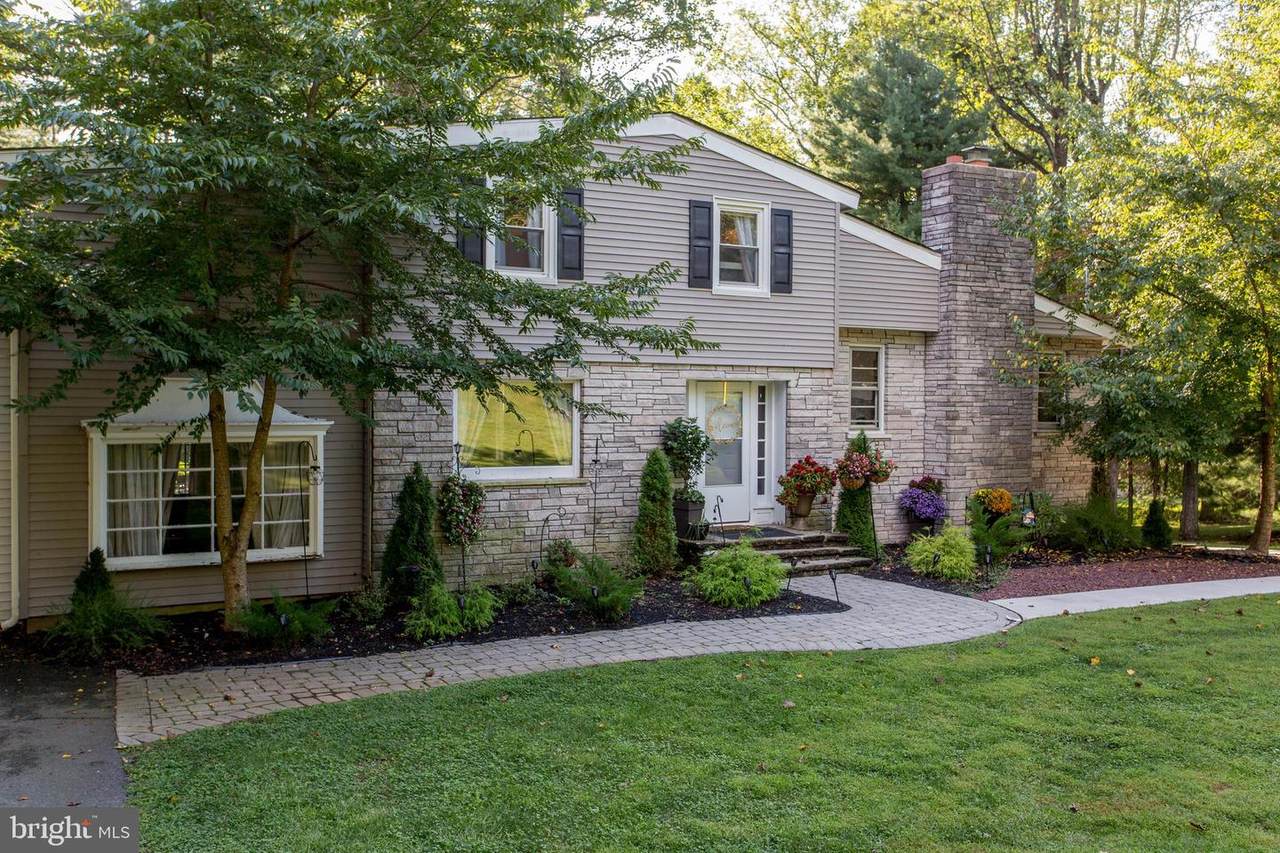 6 Perry Drive - Photo 1