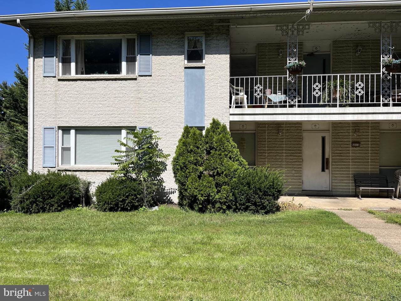 5010 Derry Street - Photo 1