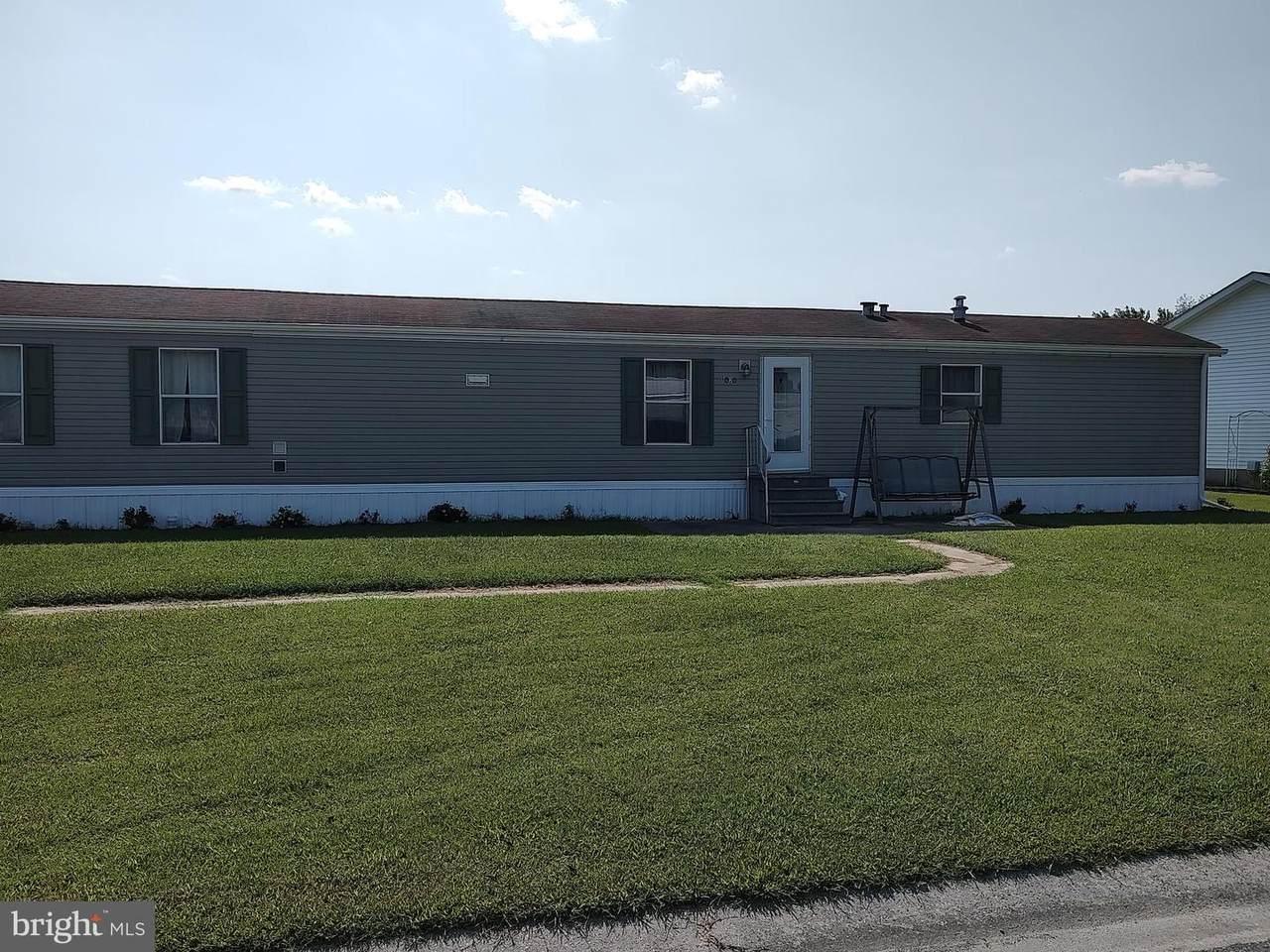 9080 Goldfinch Court - Photo 1