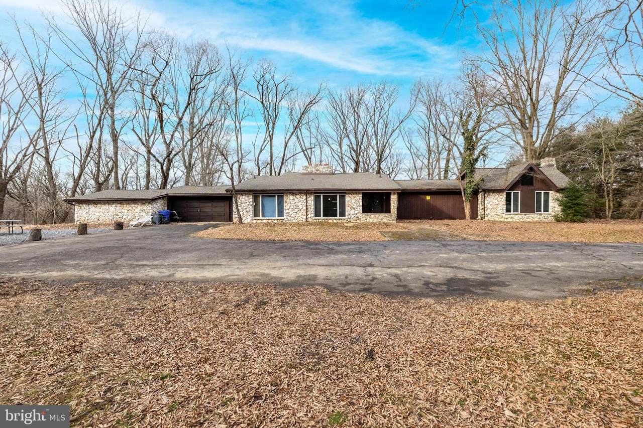 1600 Springdale Road - Photo 1