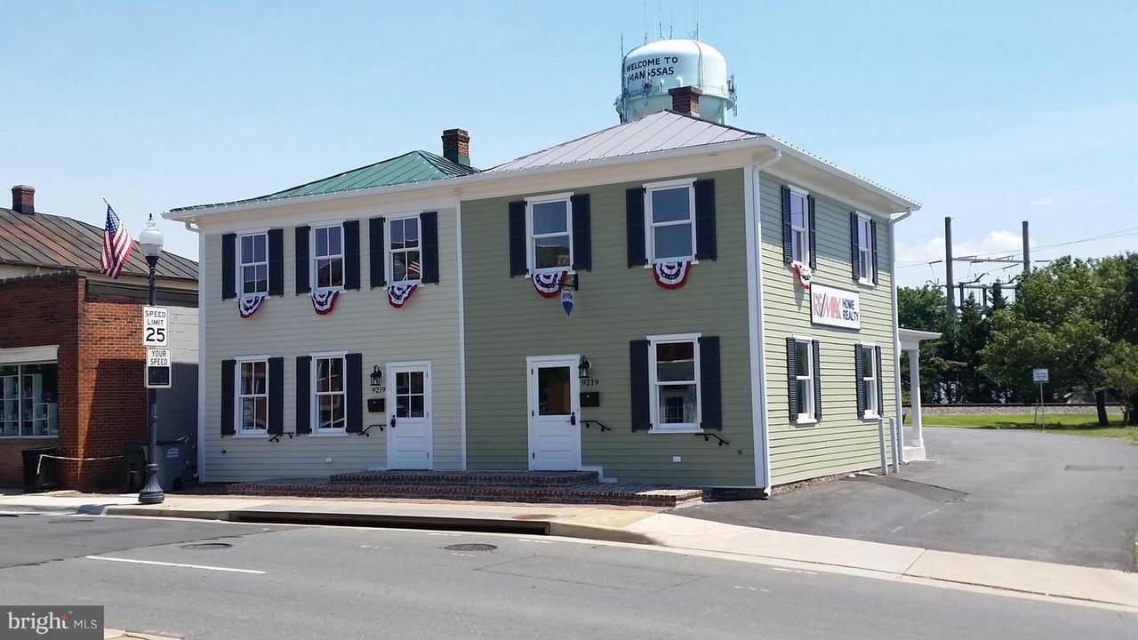 9219 Center Street - Photo 1
