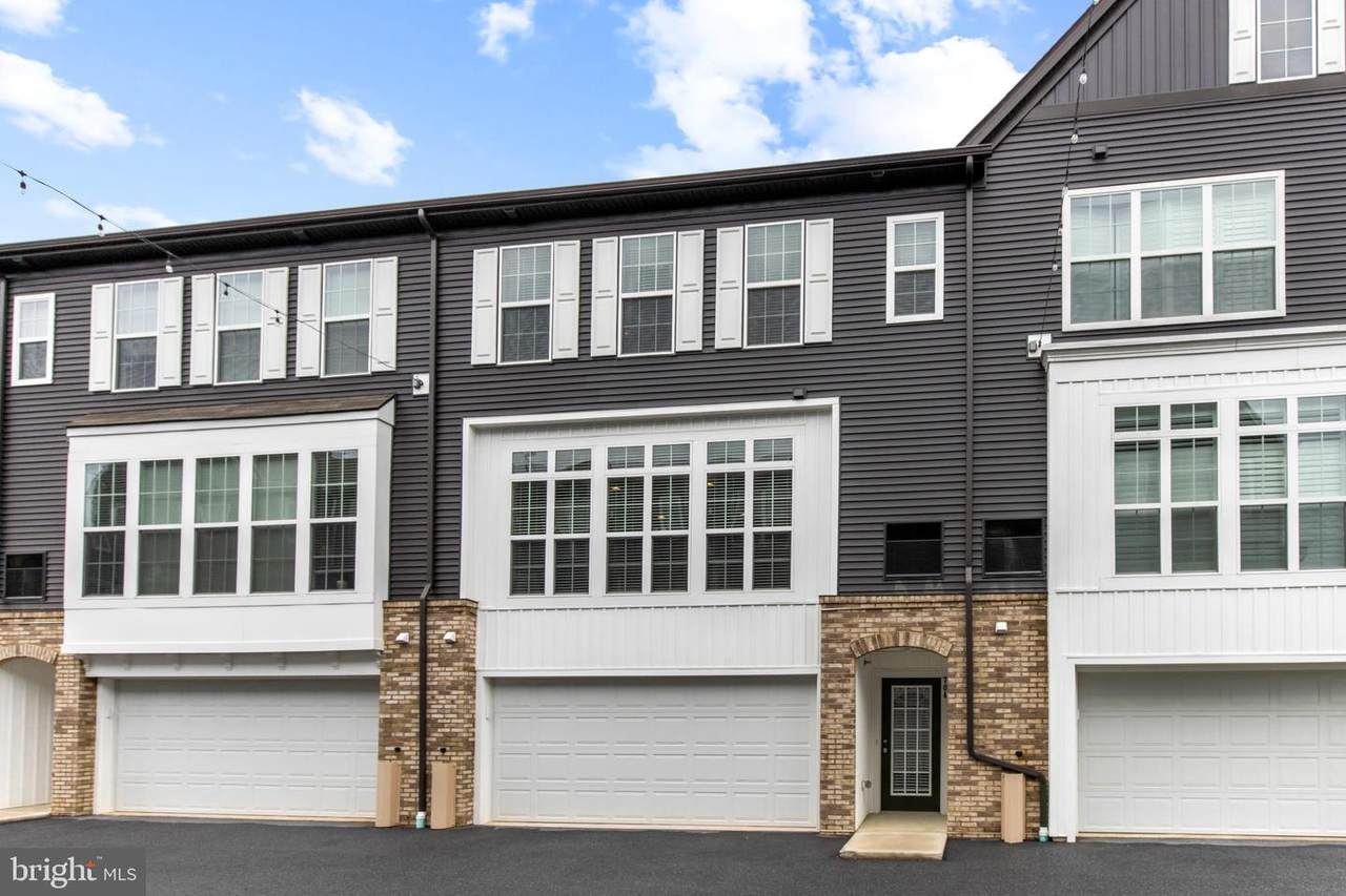 704 Mayer Place - Photo 1
