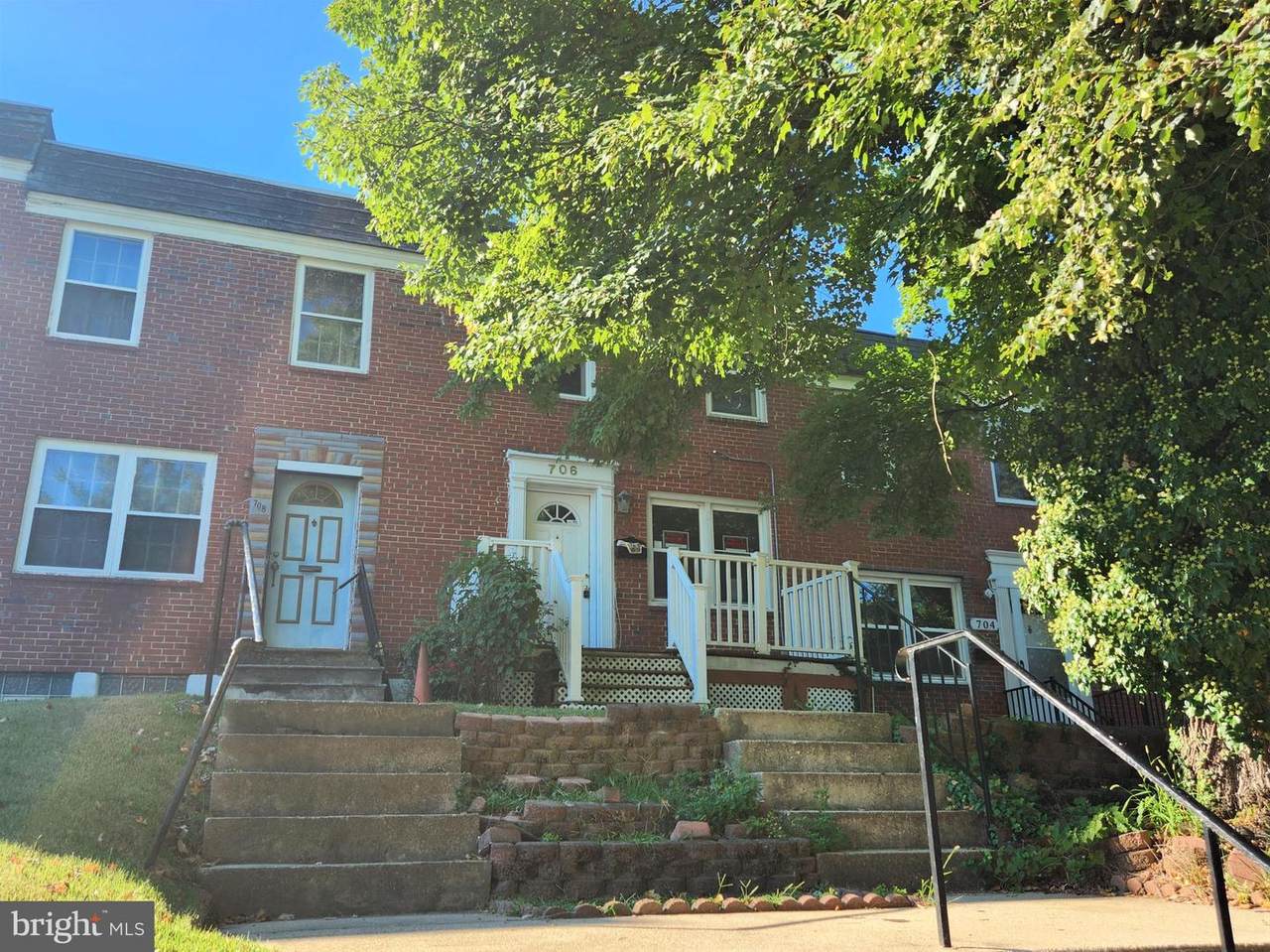 706 Yale Avenue - Photo 1