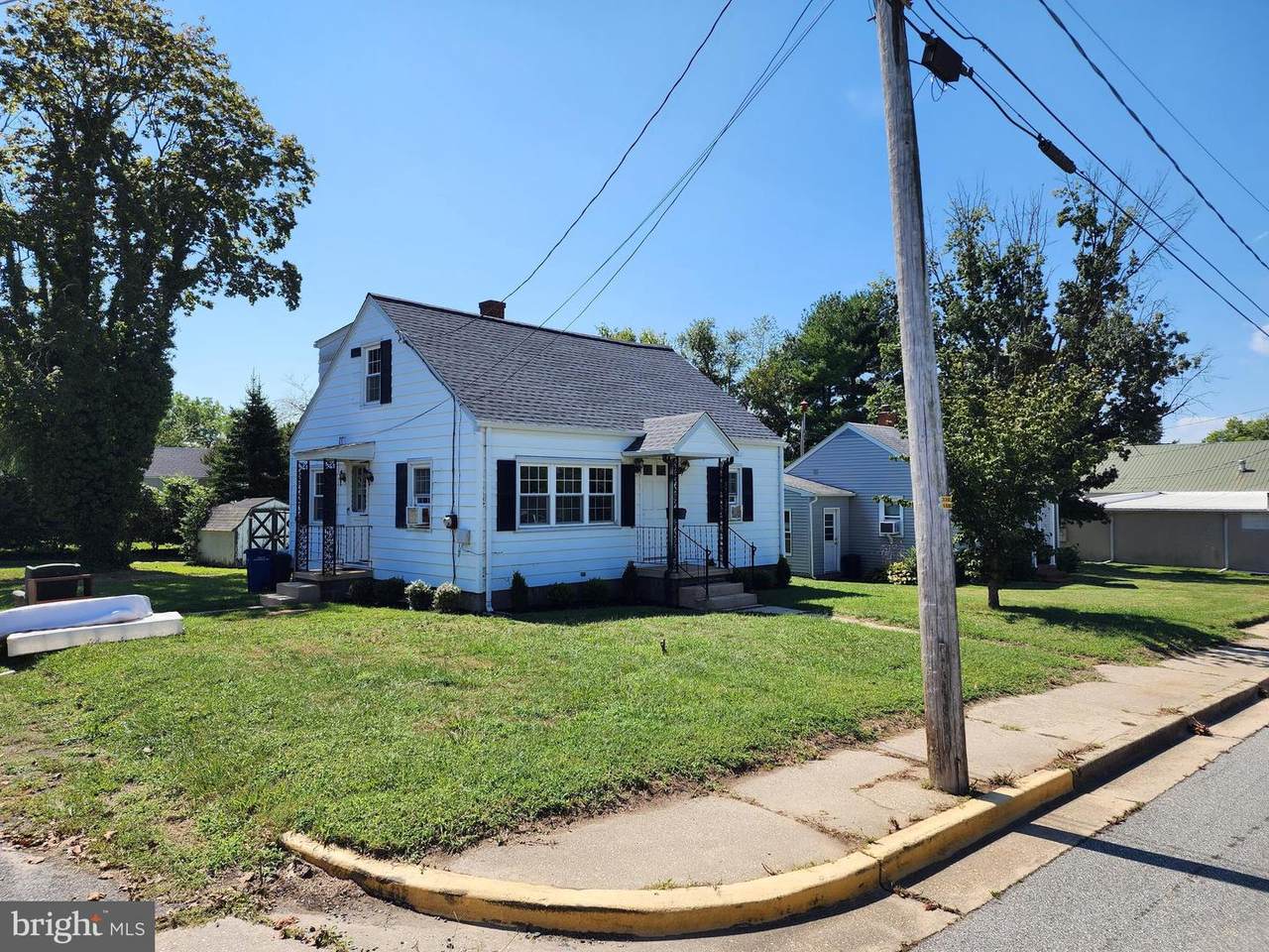 201 Glendale Avenue - Photo 1