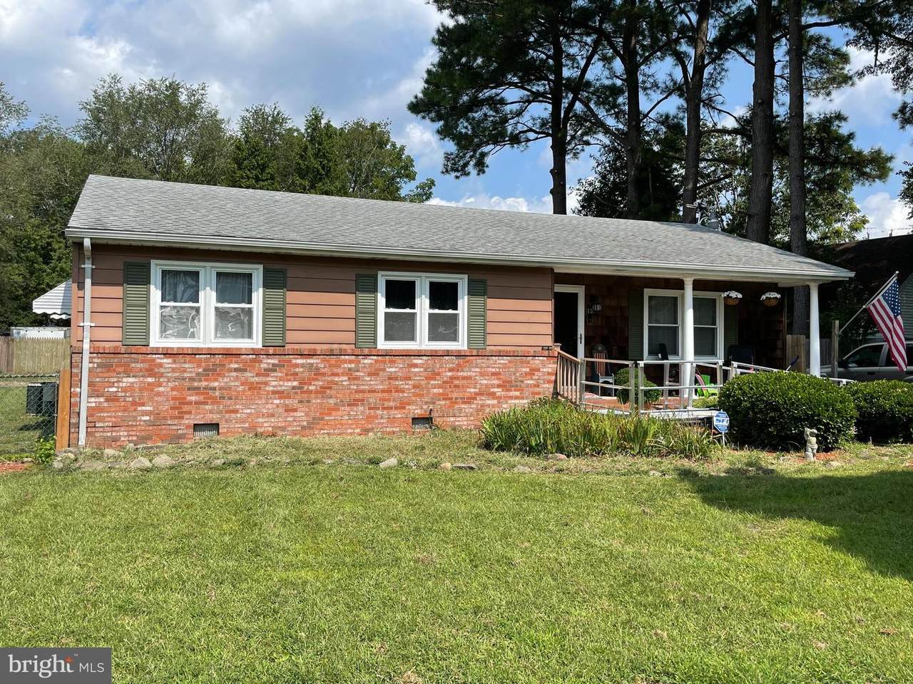 1311 Edgemont Avenue - Photo 1