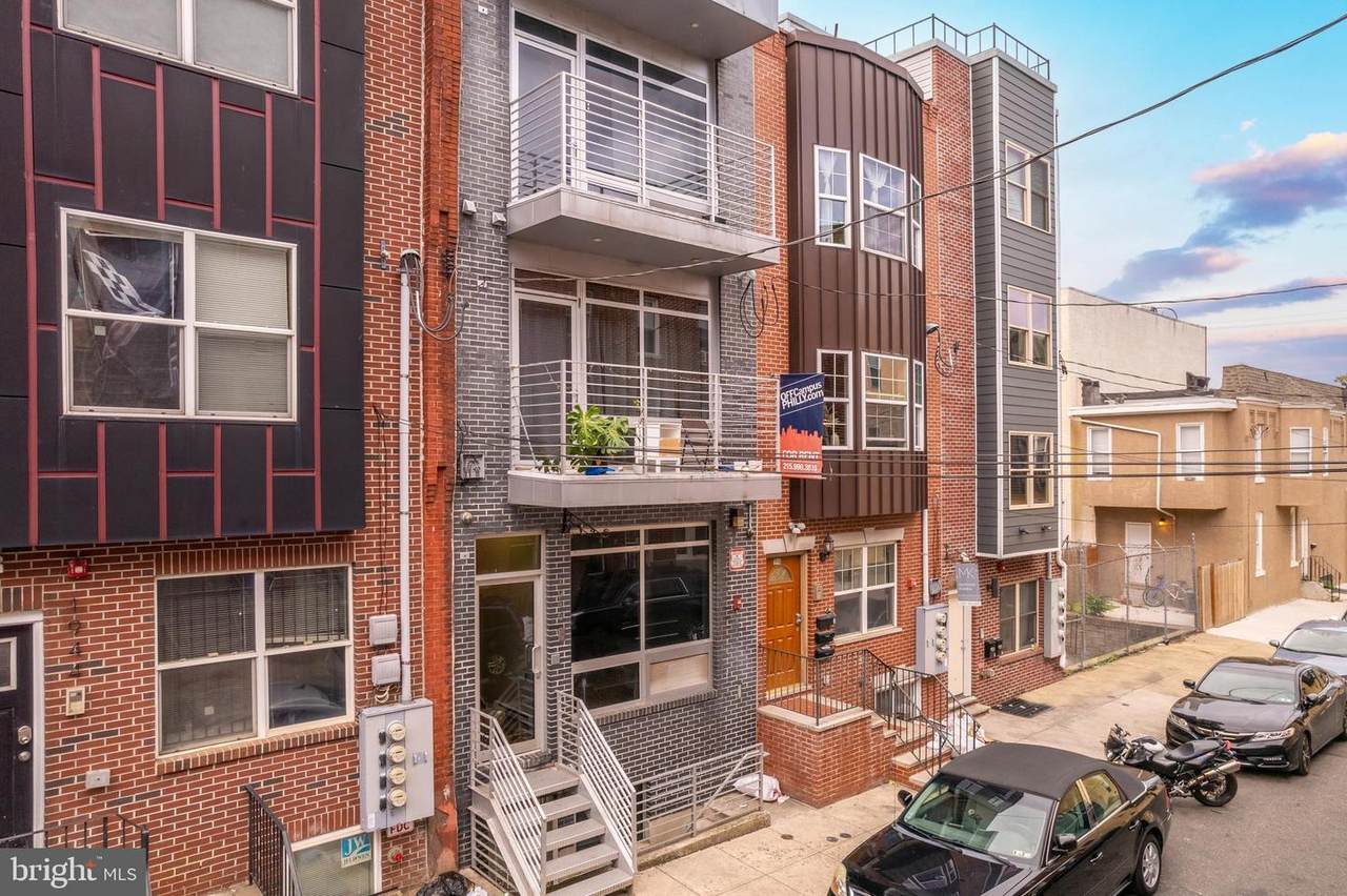 1946 Gratz Street - Photo 1