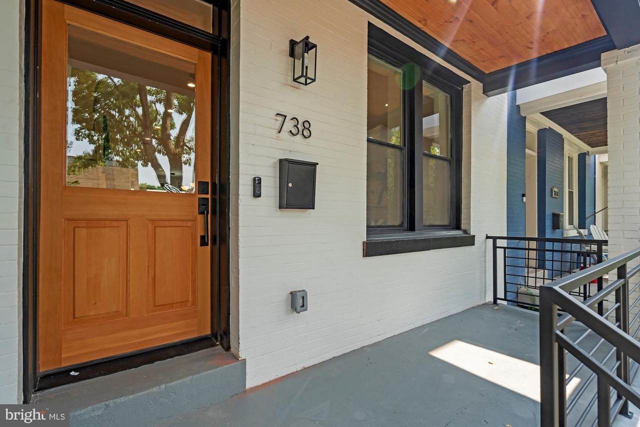 738 13TH Street - Photo 1
