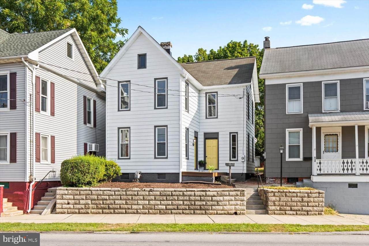 530 York Street - Photo 1
