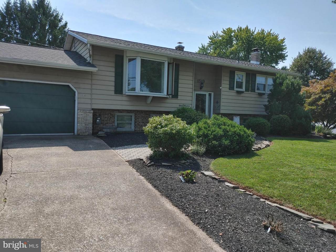 1519 Spring Garden Drive - Photo 1