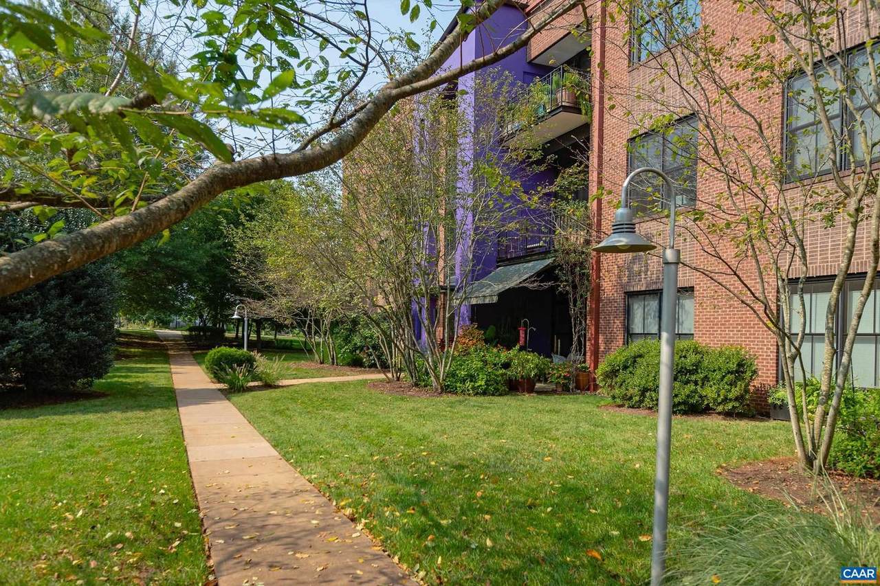 202 Douglas Ave - Photo 1