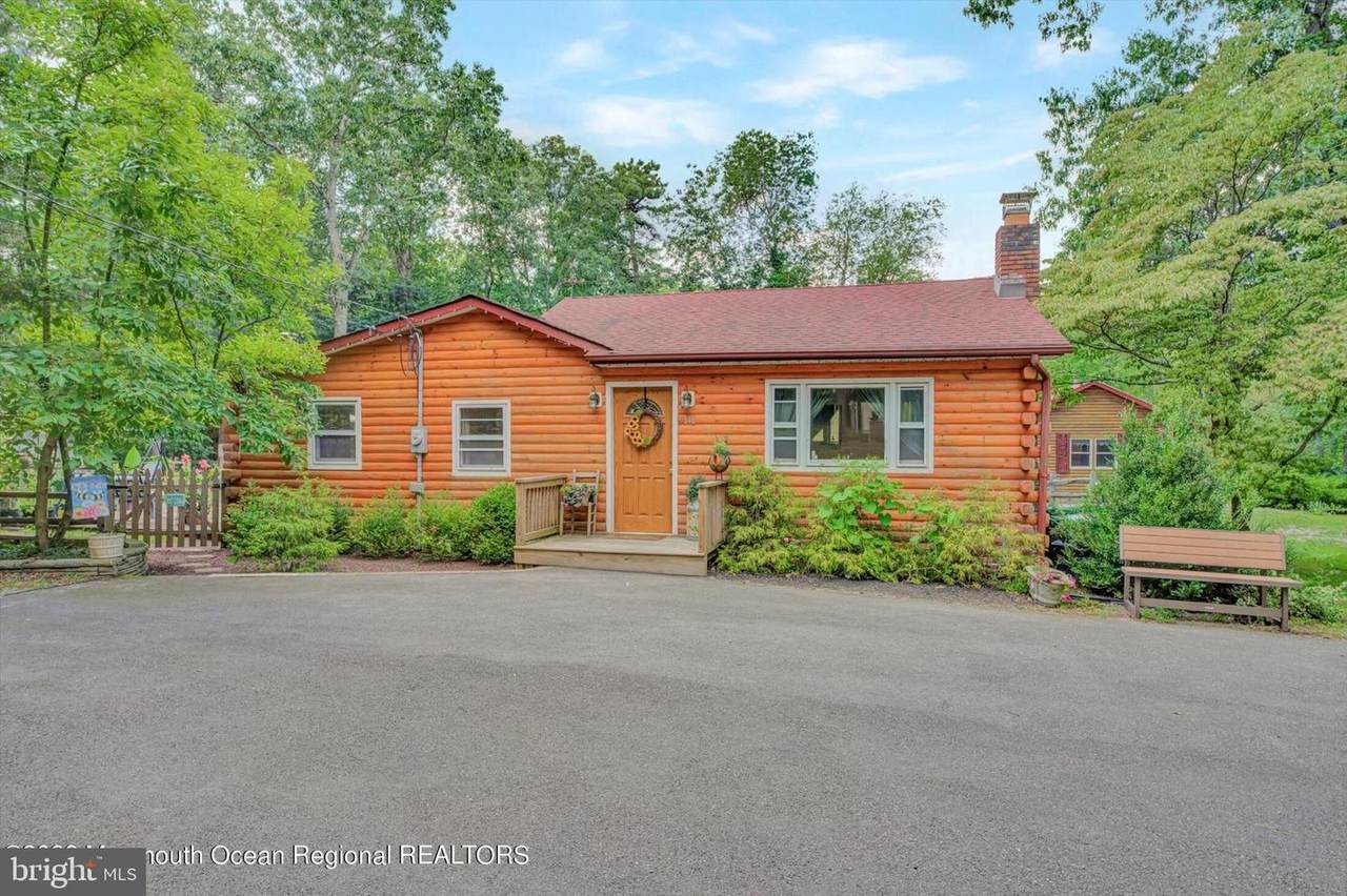 146 Ross Lane - Photo 1
