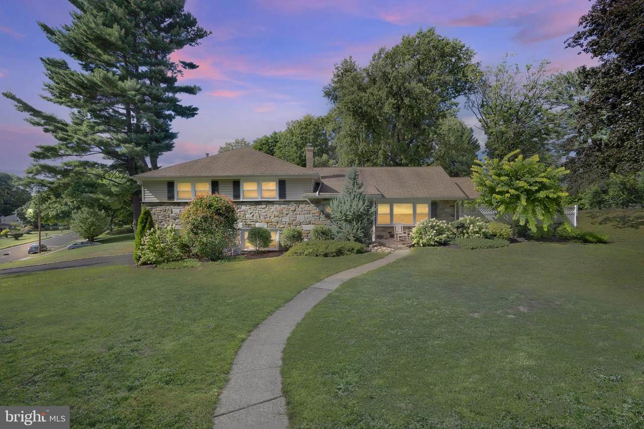 1207 Fleetwood Road - Photo 1