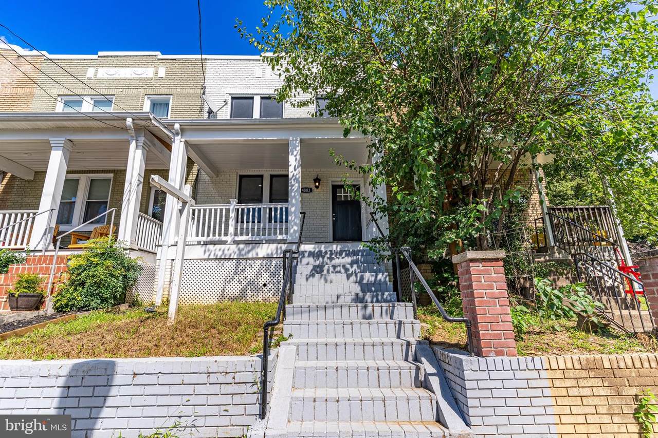 4803 8TH Street - Photo 1